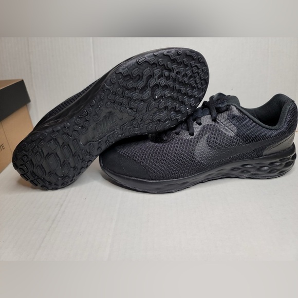 Nike Shoes - 💞HP💞 Nike Running shoes